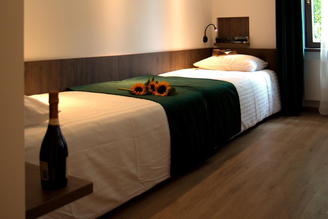 Petkovsek Rooms And Apartments Ljubljana Eksteriør bilde