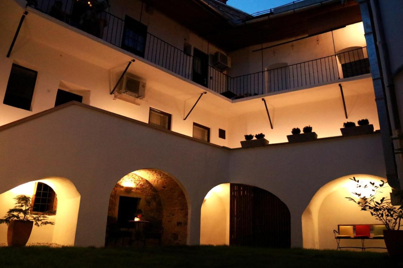 Petkovsek Rooms And Apartments Ljubljana Eksteriør bilde
