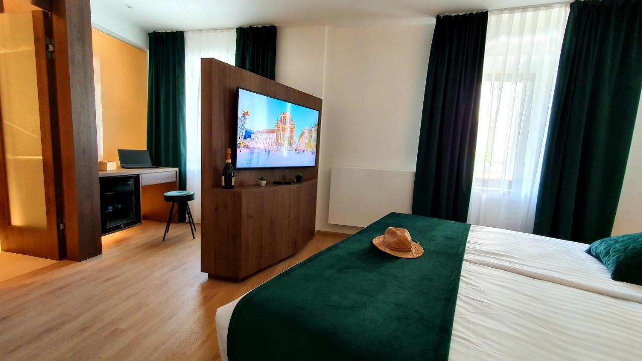 Petkovsek Rooms And Apartments Ljubljana Eksteriør bilde
